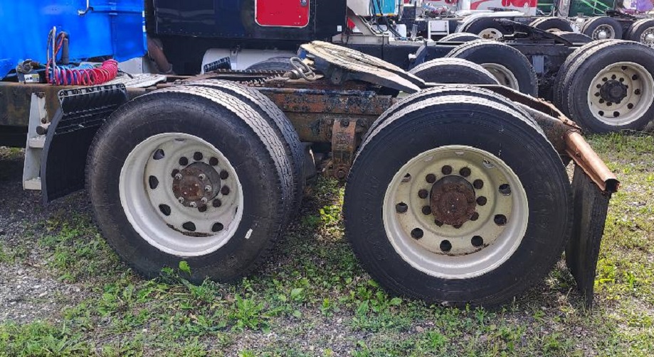 2002 PETERBILT 379 - Image 15